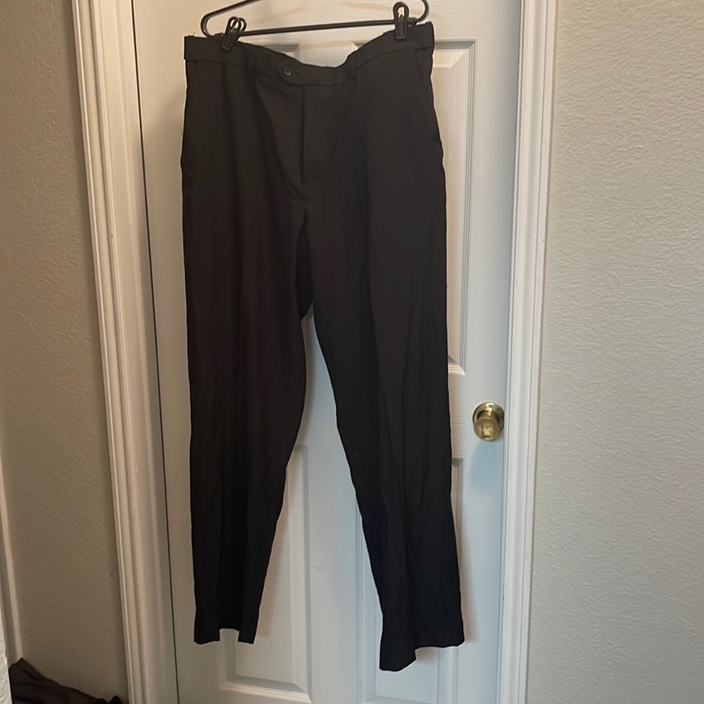 Croft & Barrow 38x34. Classic Fit. Worn 1x